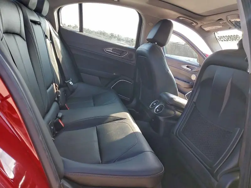 2019 ALFA ROMEO GIULIA TI  