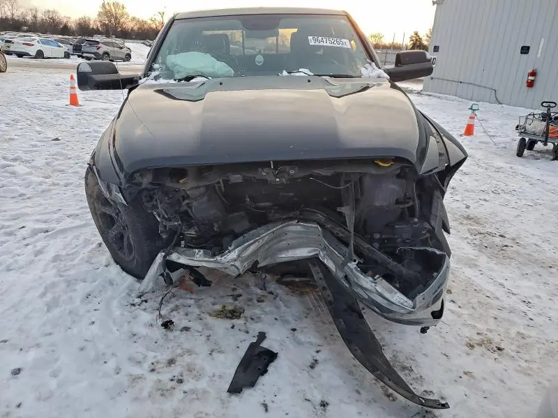 2016 RAM 1500 LARAMIE  