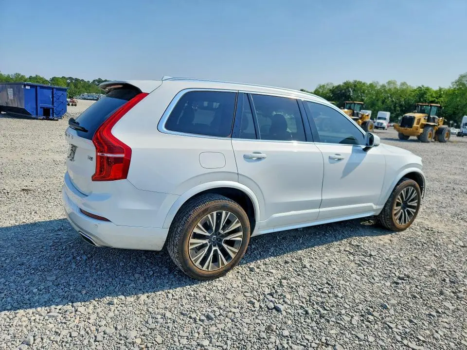 2021 VOLVO XC90 T6 MOMENTUM  