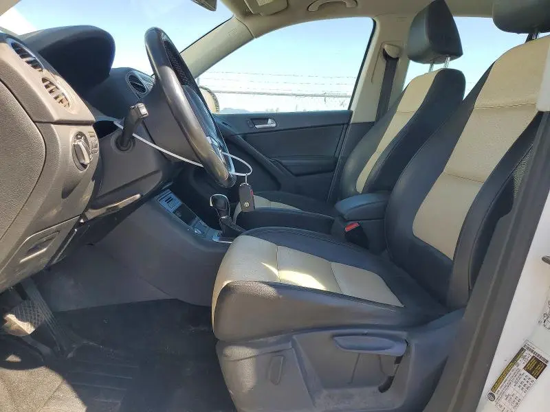2016 VOLKSWAGEN TIGUAN S  