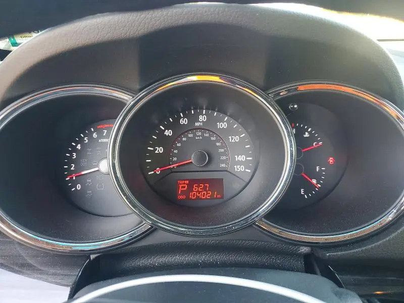 2013 KIA SORENTO LX  