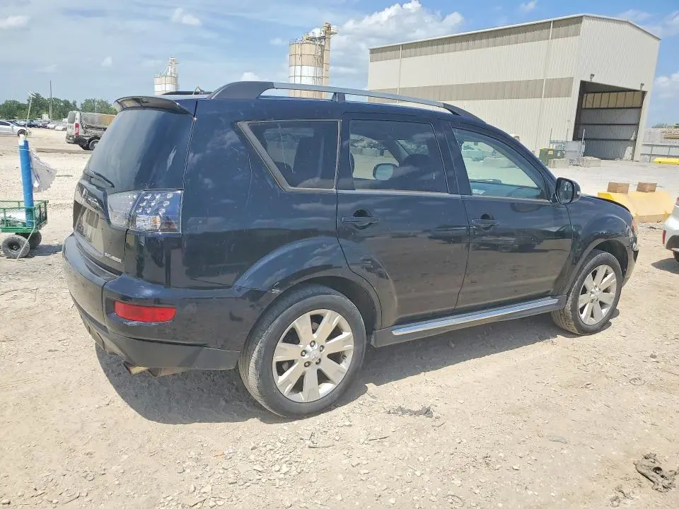 2013 MITSUBISHI OUTLANDER SE  