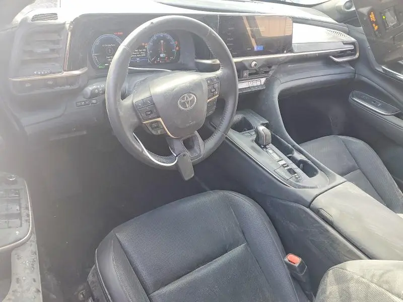 2023 TOYOTA CROWN LIMITED  