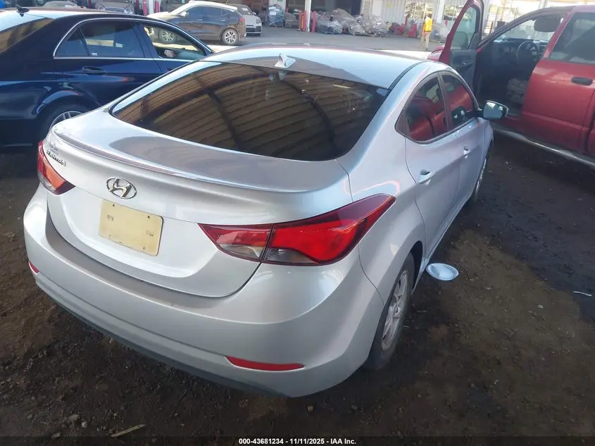 2014 HYUNDAI ELANTRA SE