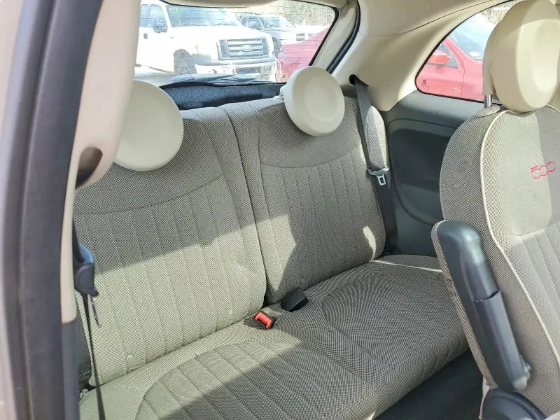 2012 FIAT 500 LOUNGE  