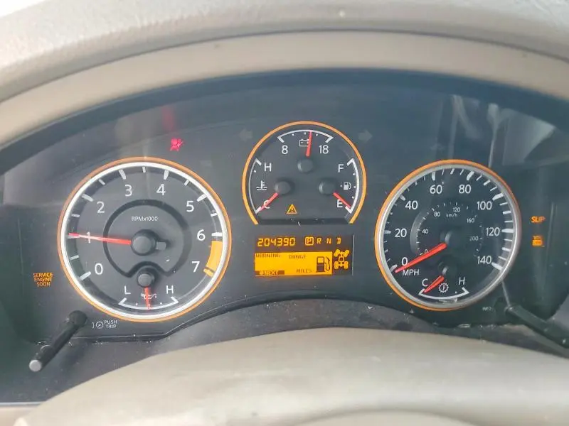 2011 NISSAN ARMADA SV  