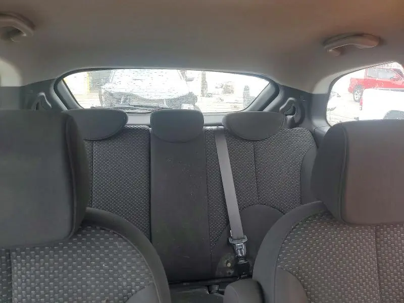 2011 HYUNDAI ACCENT SE  