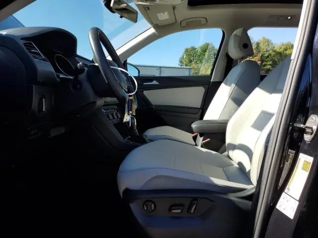 2020 VOLKSWAGEN TIGUAN SE  