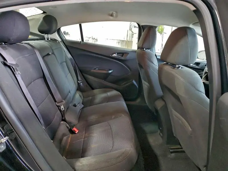 2017 CHEVROLET CRUZE LT  