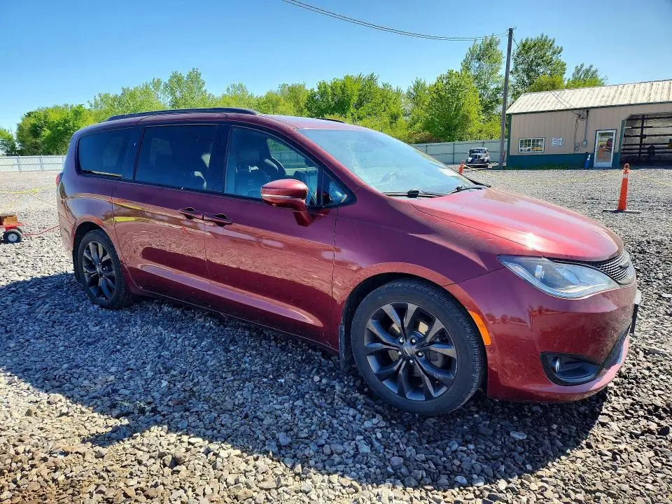 2018 CHRYSLER PACIFICA   