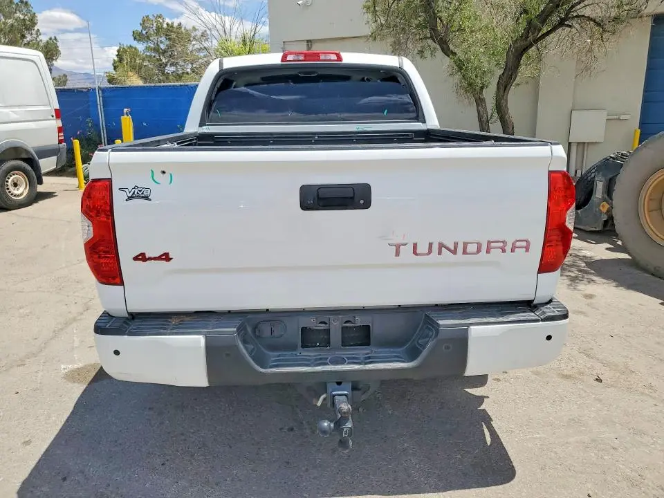 2017 TOYOTA TUNDRA PLATINUM  