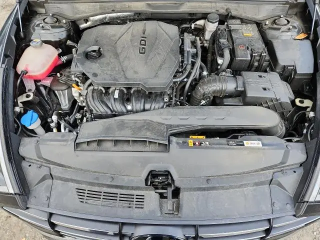 2023 HYUNDAI SONATA SE  