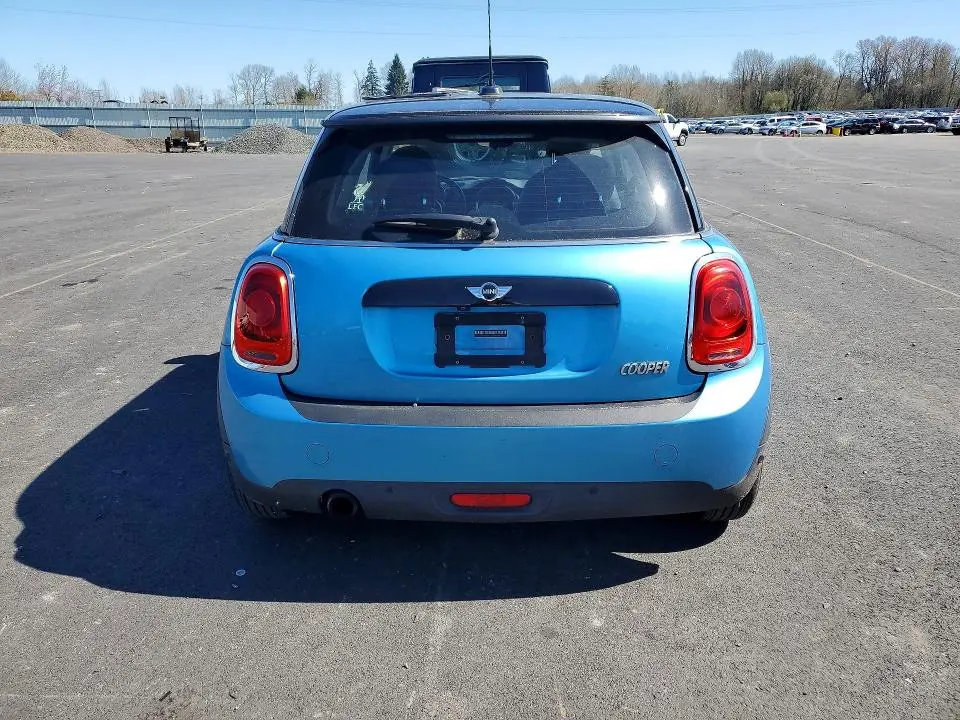 2016 MINI COOPER   