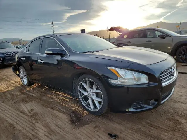 2010 NISSAN MAXIMA S  