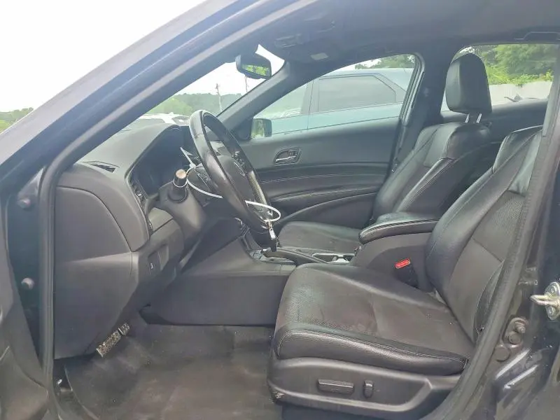 2016 ACURA ILX PREMIUM/TECHNOLOGY  