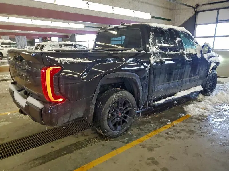 2025 TOYOTA TUNDRA CREWMAX LIMITED  