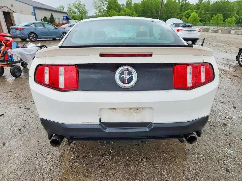 2010 FORD MUSTANG   
