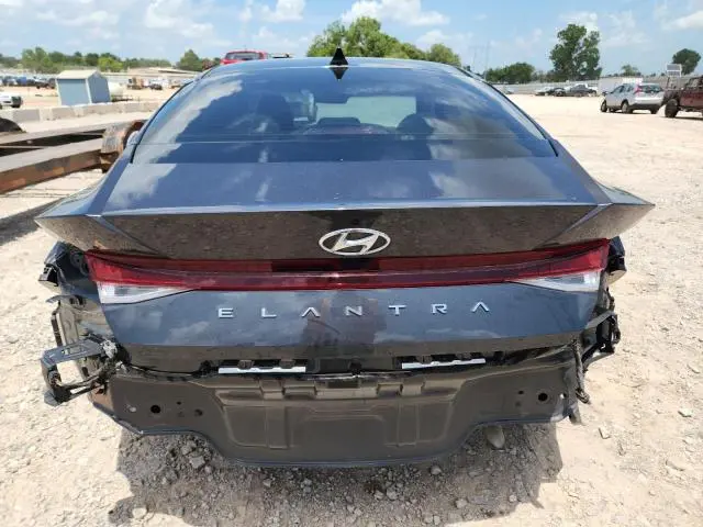 2021 HYUNDAI ELANTRA SE  