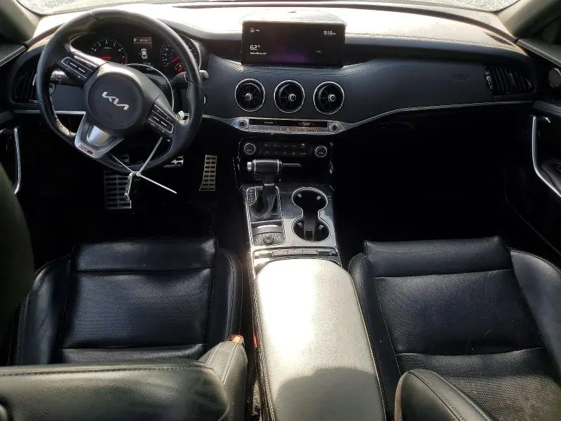 2022 KIA STINGER GT LINE  