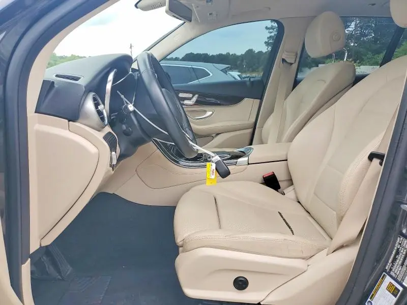 2020 MERCEDES-BENZ GLC 300  