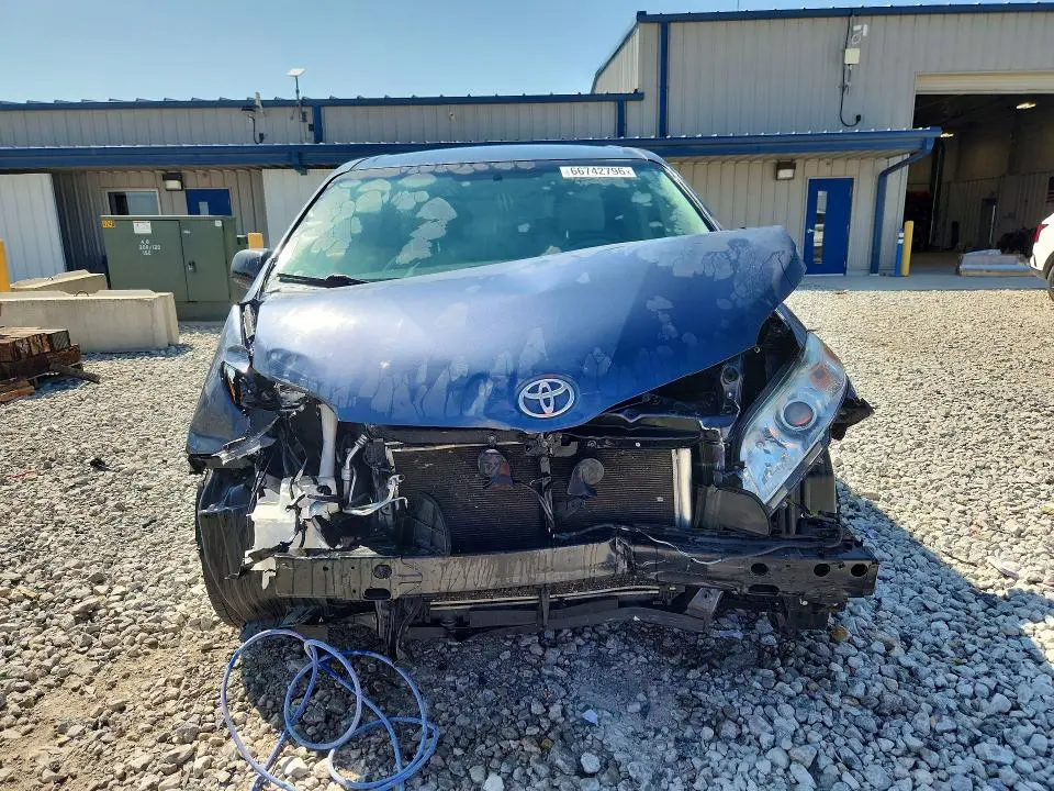 2017 TOYOTA SIENNA L 7-PASSENGER  