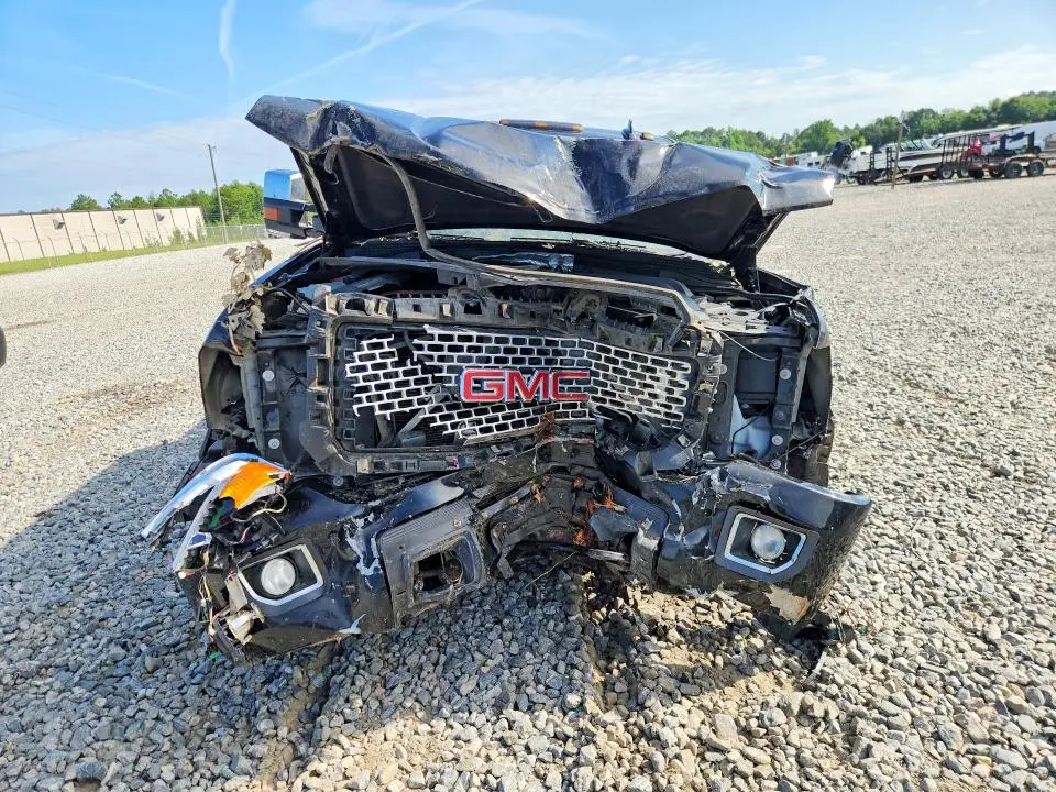 2015 GMC SIERRA K2500 DENALI  
