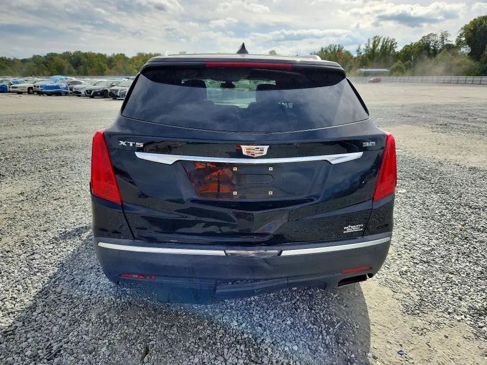 2017 CADILLAC XT5   