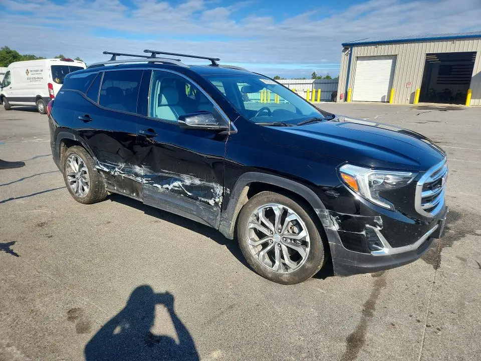 2020 GMC TERRAIN SLT  