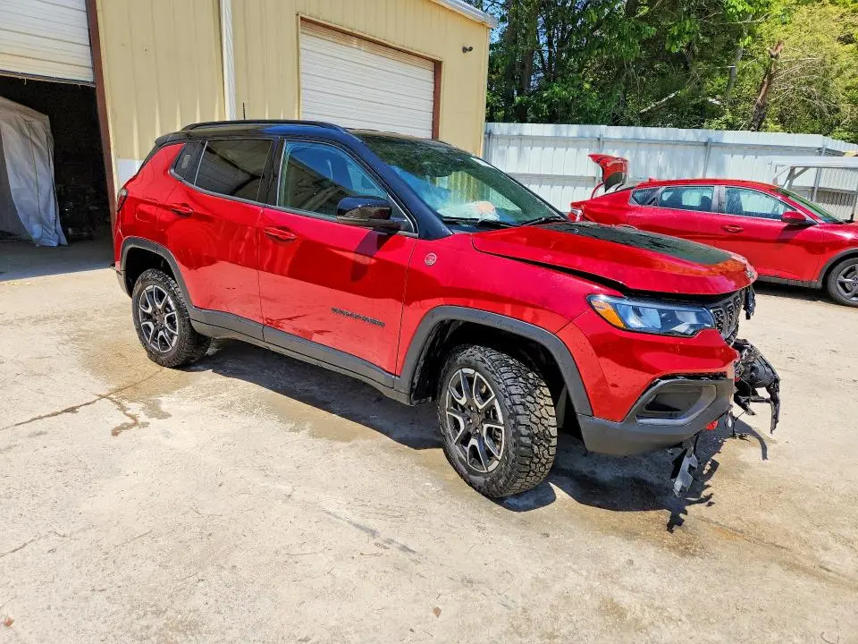 2025 JEEP COMPASS TRAILHAWK  