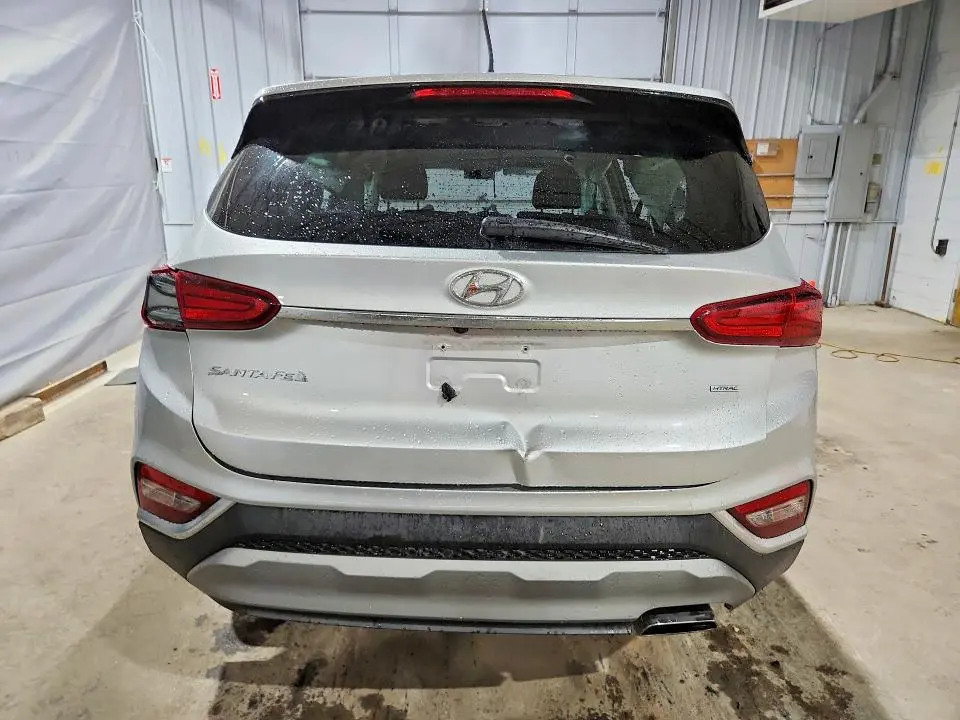 2019 HYUNDAI SANTA FE SE  