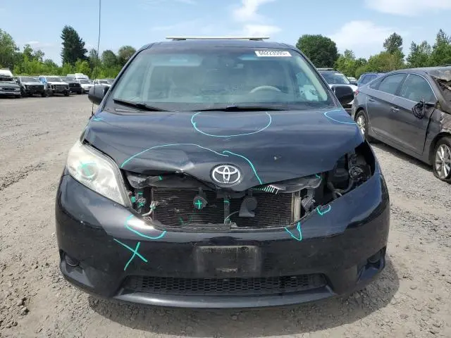 2011 TOYOTA SIENNA LE  