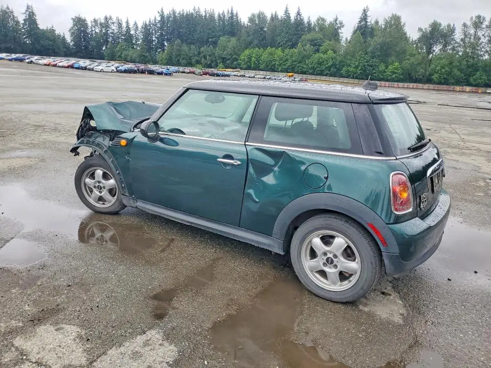 2010 MINI COOPER   