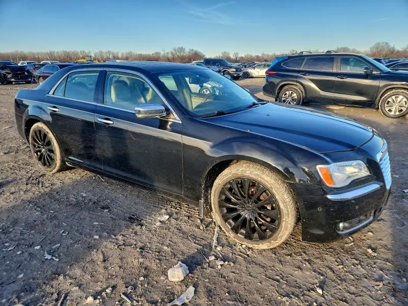 2013 CHRYSLER 300C   