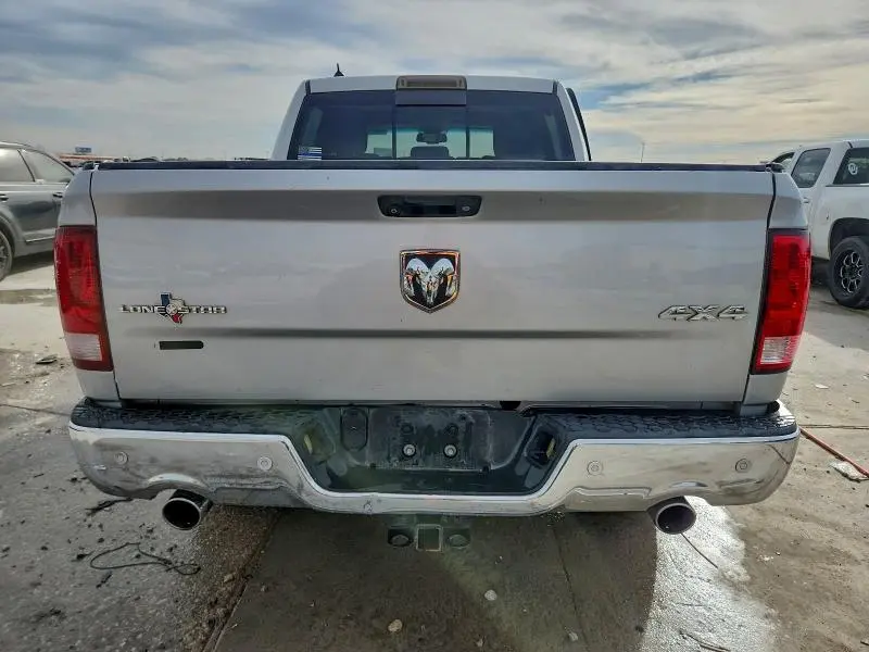 2015 RAM 1500 SLT  