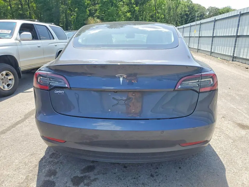 2017 TESLA MODEL 3   