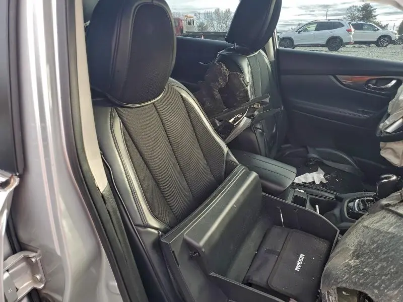 2018 NISSAN ROGUE S  