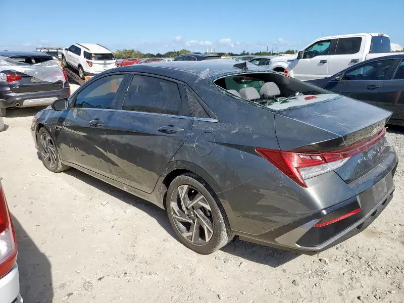 2024 HYUNDAI ELANTRA SEL  
