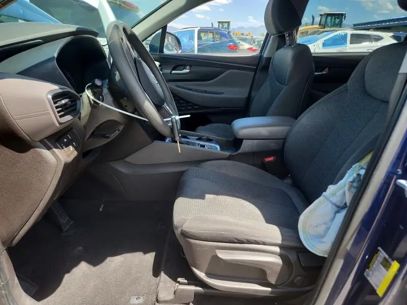 2019 HYUNDAI SANTA FE SE  