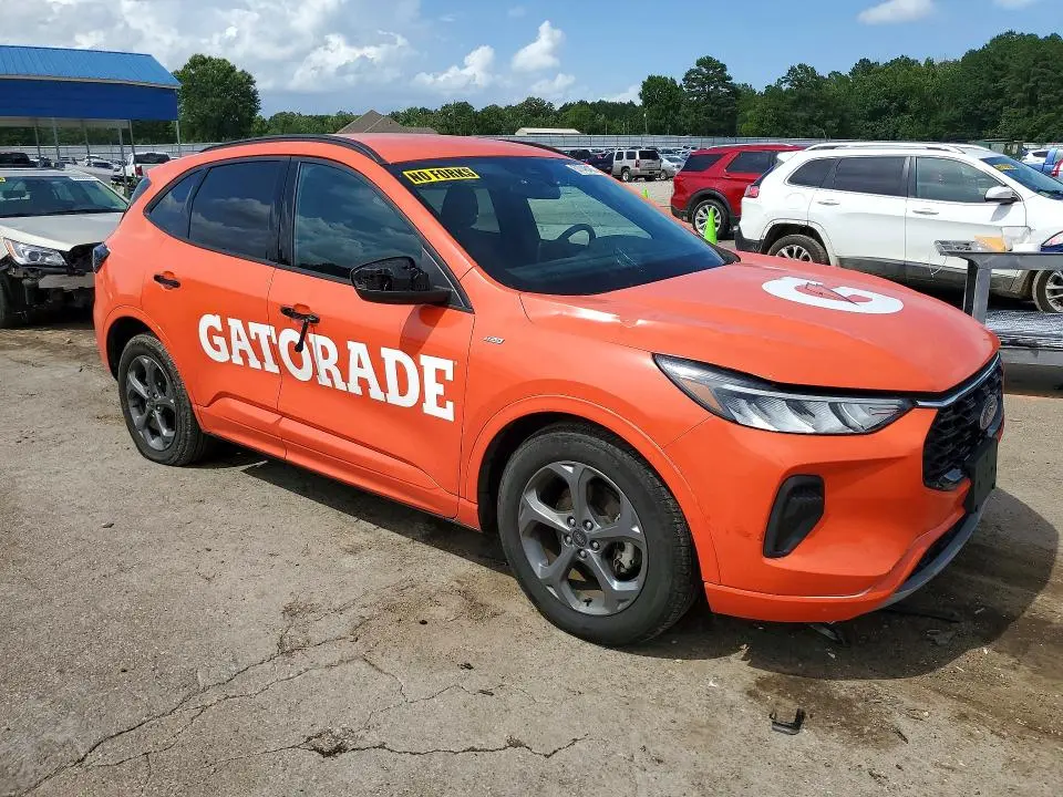 2023 FORD ESCAPE ST LINE  