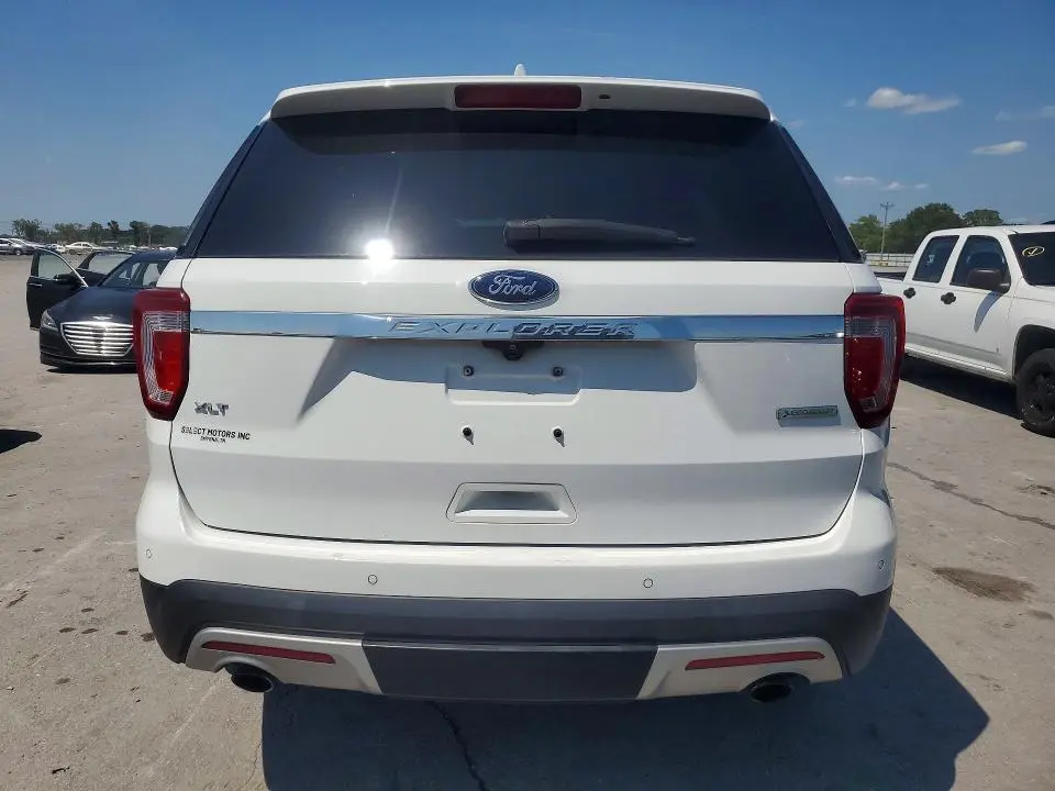 2017 FORD EXPLORER XLT  