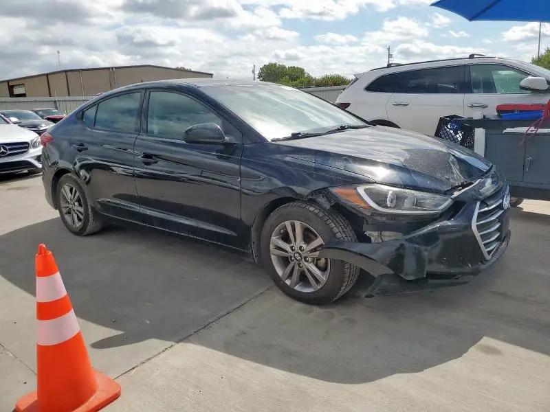 2023 HYUNDAI ELANTRA SE  