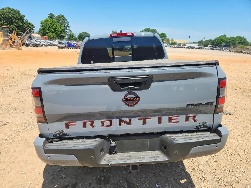 2024 NISSAN FRONTIER PRO-4X  