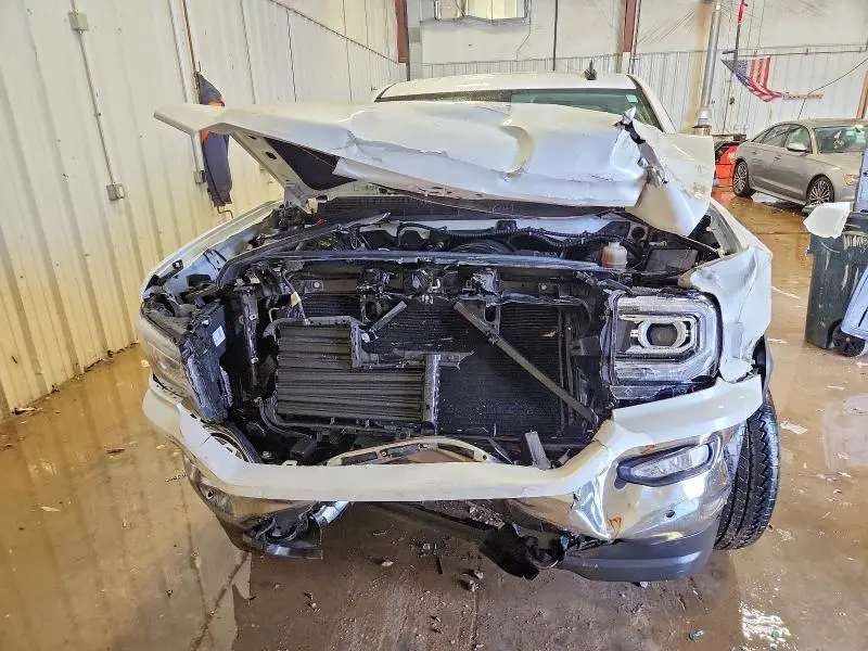 2018 GMC SIERRA K1500 SLT  