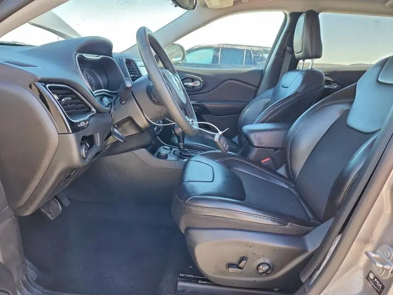 2021 JEEP CHEROKEE LATITUDE PLUS  