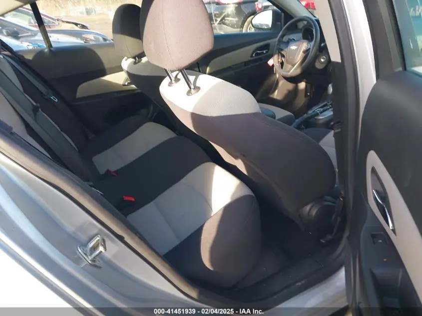 2013 CHEVROLET CRUZE LS AUTO