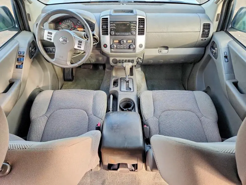 2014 NISSAN FRONTIER S  