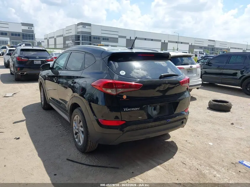 2017 HYUNDAI TUCSON SE