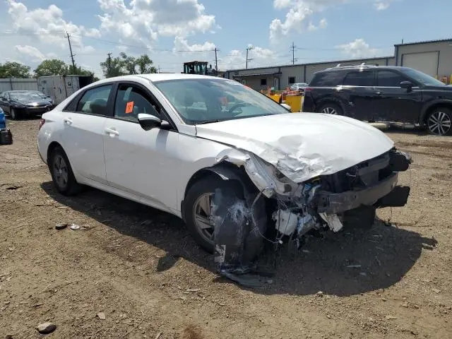 2024 HYUNDAI ELANTRA SE  