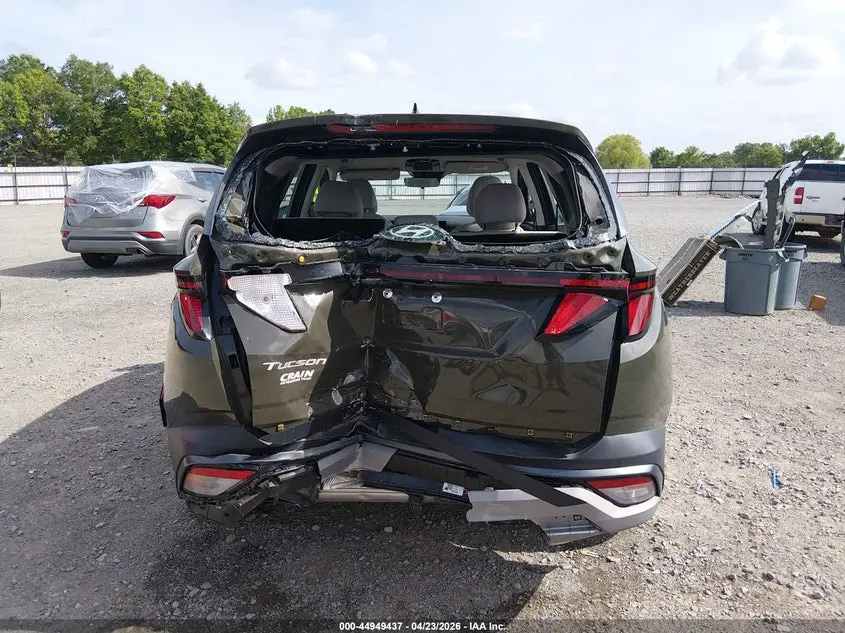 2025 HYUNDAI TUCSON SE