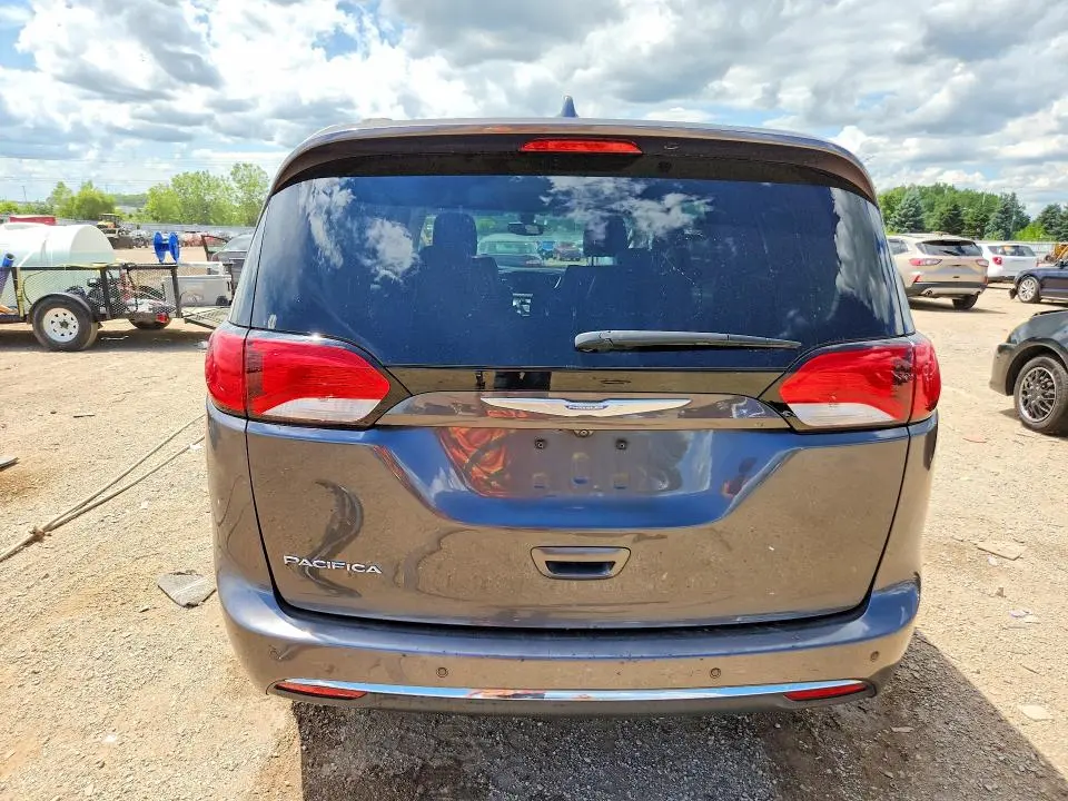 2017 CHRYSLER PACIFICA TOURING L  